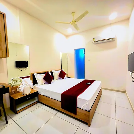 Hotel Near Me, Rajkot-2