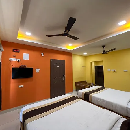 Le Hotel Host-2
