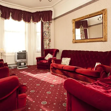 Denewood Hotel-2