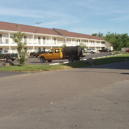 Kozy Inn Columbus-3