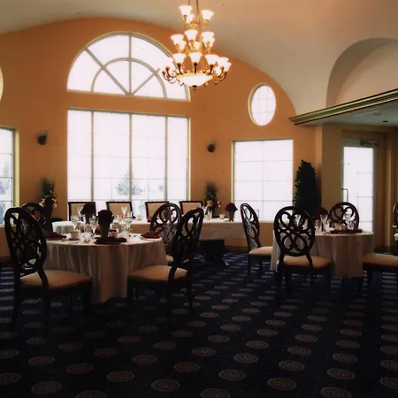 Chateau Louis Hotel & Conference Centre-3