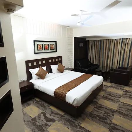 Quaint Suites Hotel & Banquet-3