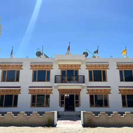 Leh Crown Inn-3
