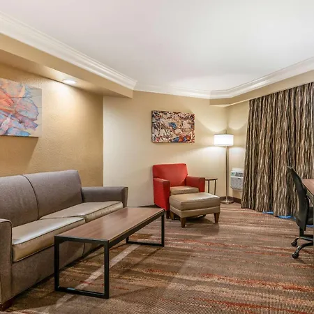 Best Western Plus Wine Country Inn & Suites-2