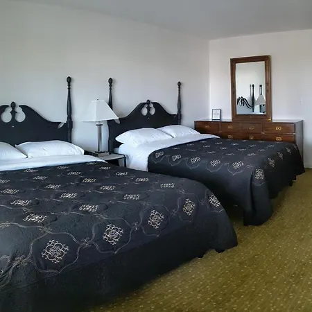 South Side Inn - Burlington-2