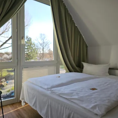 Hotel Alpha-2