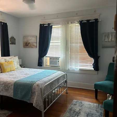 Ms. Maggie'S South Country Inn-2