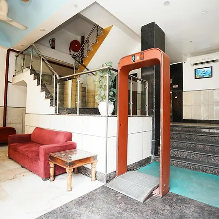 Hotel Amour Near Igi Delhi Airport-3