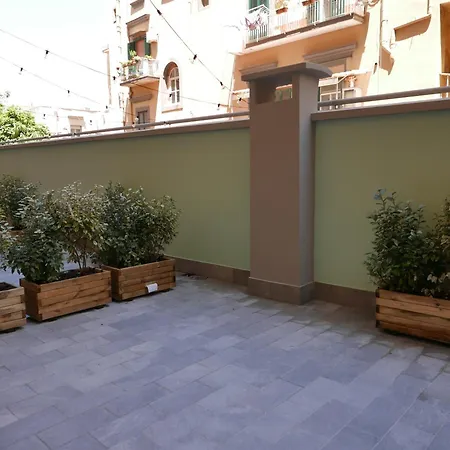 Re Lazzarone Suite-3