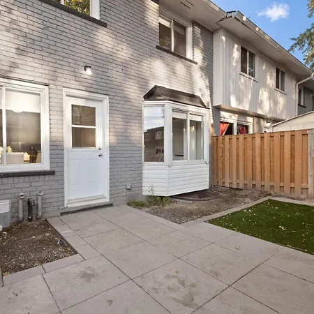 Private Home In Nepean For Family - 14 Minutes From Downtown-2