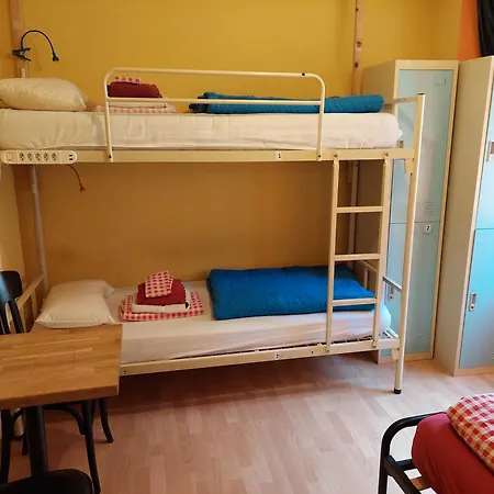Oldtown Hostel Otter-2