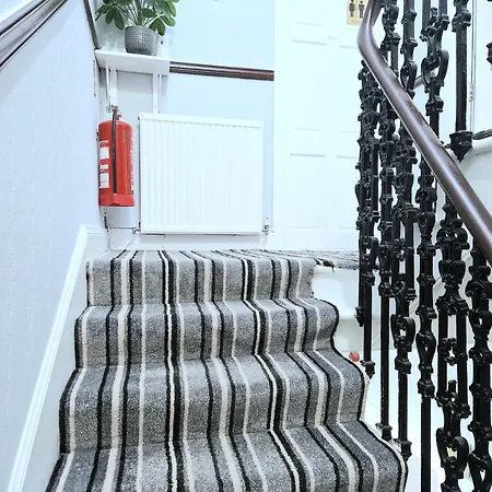 Dalry Guesthouse-3