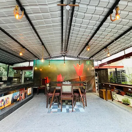 Royal Palms Luxury Service Apartment-2