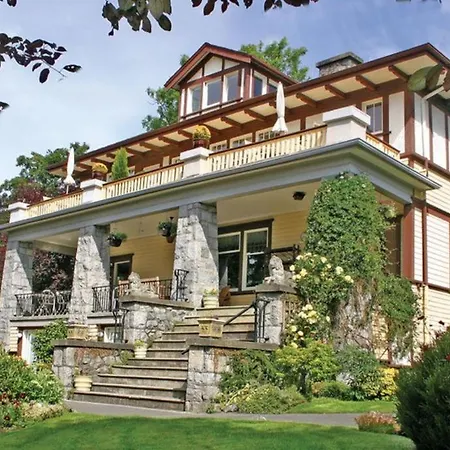 Abbeymoore Manor Bed & Breakfast Inn-3