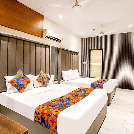Fabhotel Prime Welcome Palace - Inside Chandni Chowk Complex-2