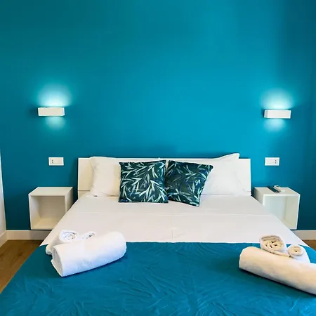 Isola 163 Guest House-3