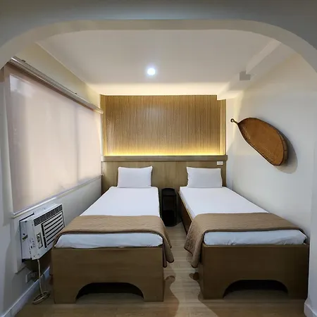 Stone House Hotel Manila-3