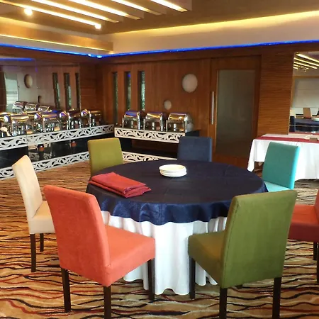 Grand Riviera-3