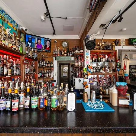 The Speakeasy Inn And Rum Bar-3