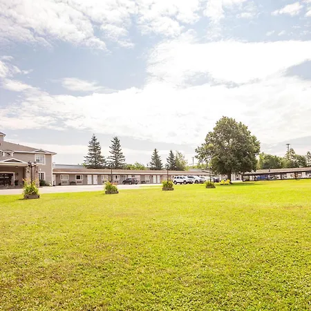 Canadas Best Value Inn & Suites-Charlottetown-2