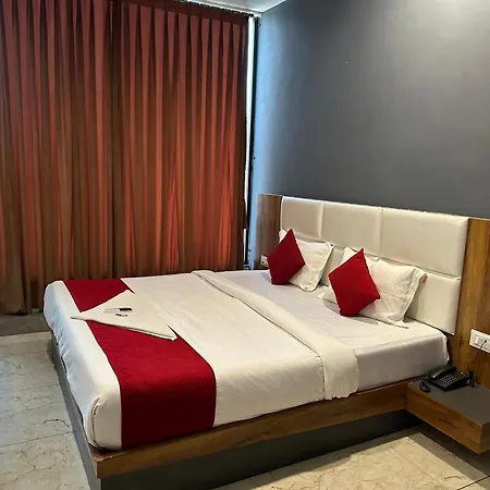 Hotel Dumas Near Airport-2