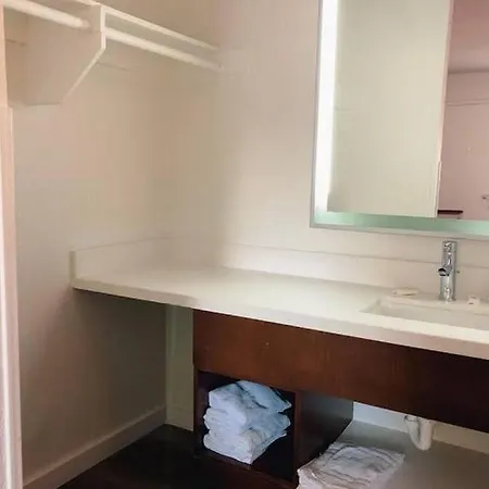Super 8 By Wyndham San Jose Airport-2