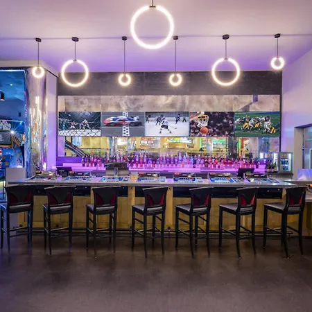 Horseshoe Las Vegas By Suiteness-3