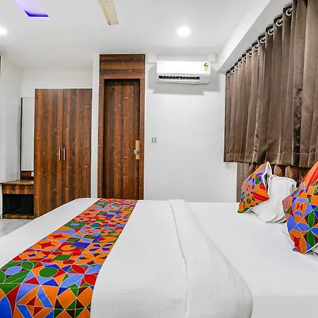 Fabhotel Rose Palace - Vesu-2