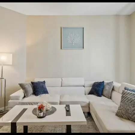 The Reve Appartment Marina 2 Bedrooms With Swimming Pool Free Parking-2