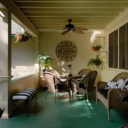 The Historic Wailuku Inn Maui-3