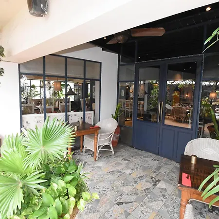 Kings International Juhu-3
