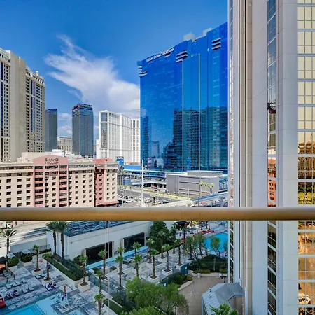 Amethyst Studio Suite Mgm Signature Strip View Balcony-3