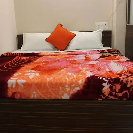 Hotel Red Rose Inn Rajkot-2