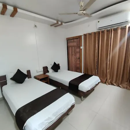 Gulmohar - By Mansi Service Apartment-2
