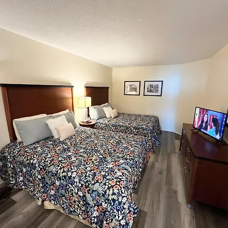 Direct Oceanfront Condos With Best Water Facilities In Sandy Beach Resort-3