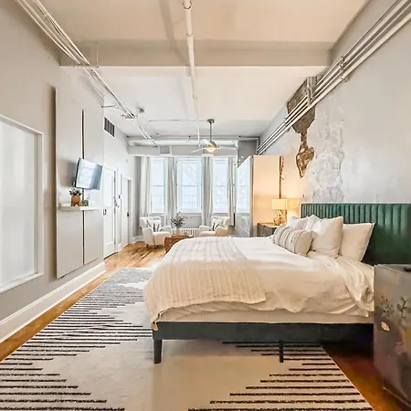 The Historic Lyric Presidential Suite-3