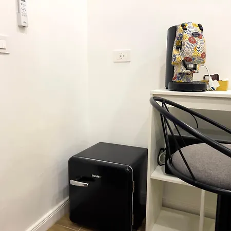 Aura Apartments Napoli-3
