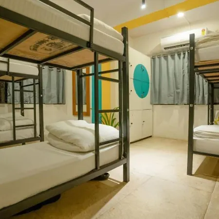 Locomo Hostel Express - Stay Work Eat-2