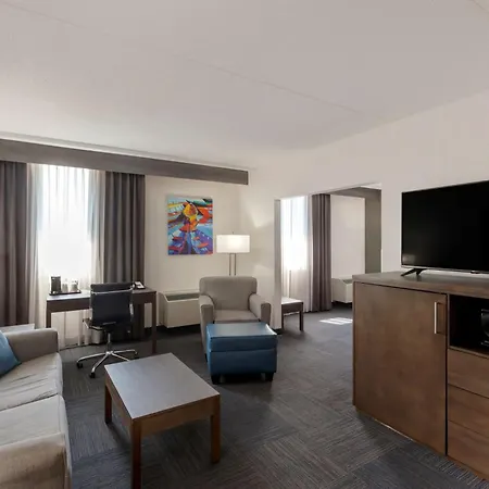 Best Western Plus Toronto Airport Hotel-2