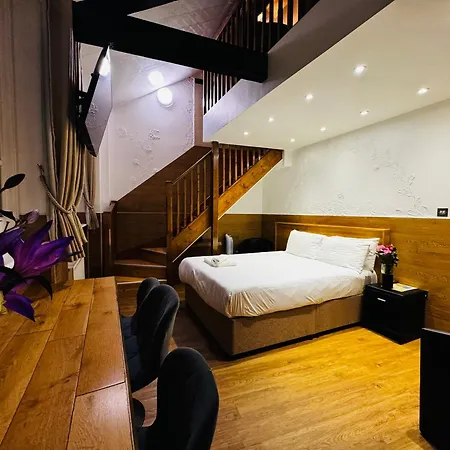 Berkley Apartments-3