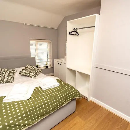 Talbot Street Guest House-3