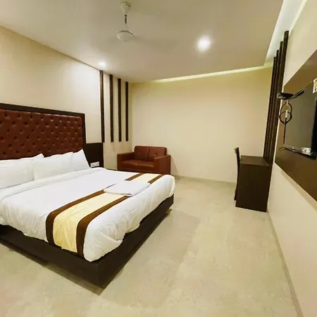 Hotel Vertigo Suite Kurla West-2