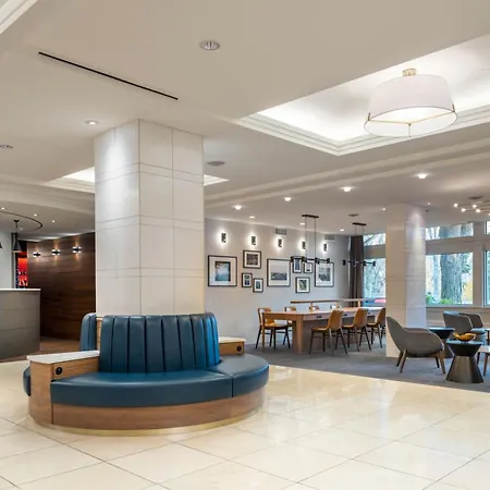 Sheraton Cavalier Saskatoon Hotel-3