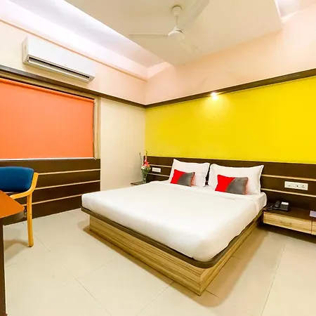 Hotel Golden Treat-3