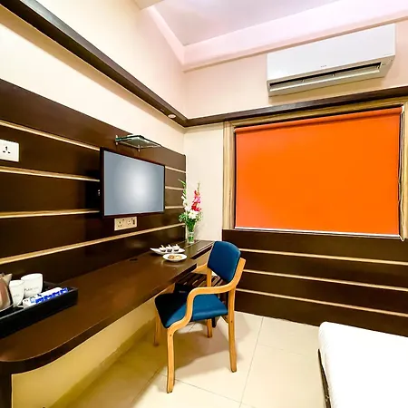 Hotel Golden Treat-2