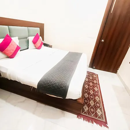 Glace Stay Inn Near Igi Airport New Delhi-3