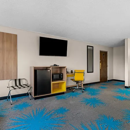 Days Inn By Wyndham Sioux Falls-3