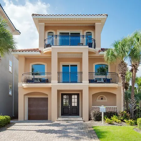 Luxury Community Pool, Hot Tub And Beach And Games-2