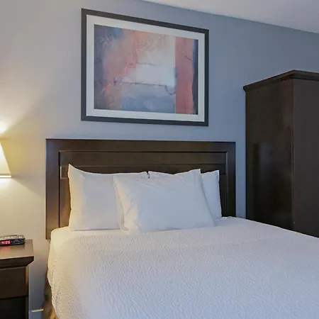 Travelodge By Wyndham Kamloops Mountview-3