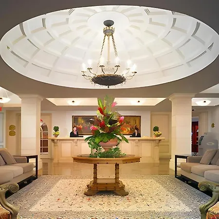 Grand Hotel & Suites-2